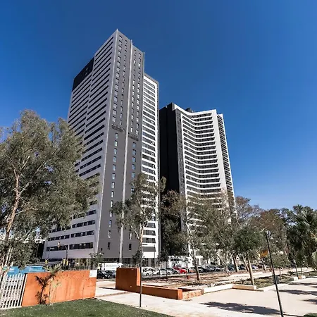 Brand New Urban Sky 25th Floor Apartment *